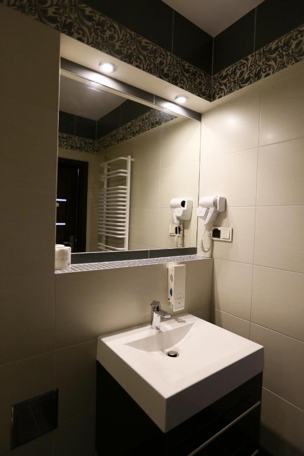 ניסה Hotel Fryderyk מראה חיצוני תמונה