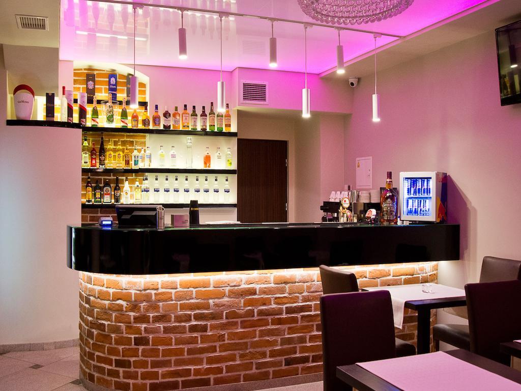 ניסה Hotel Fryderyk מראה חיצוני תמונה