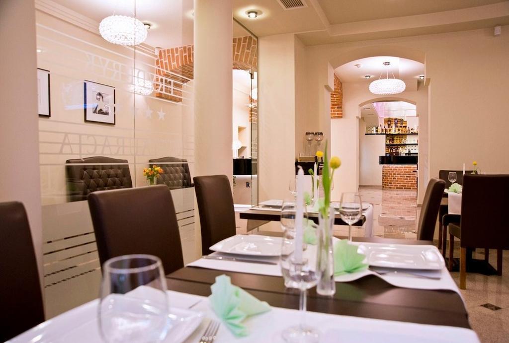 ניסה Hotel Fryderyk מראה חיצוני תמונה