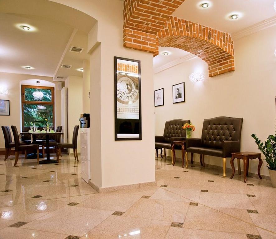 ניסה Hotel Fryderyk מראה חיצוני תמונה