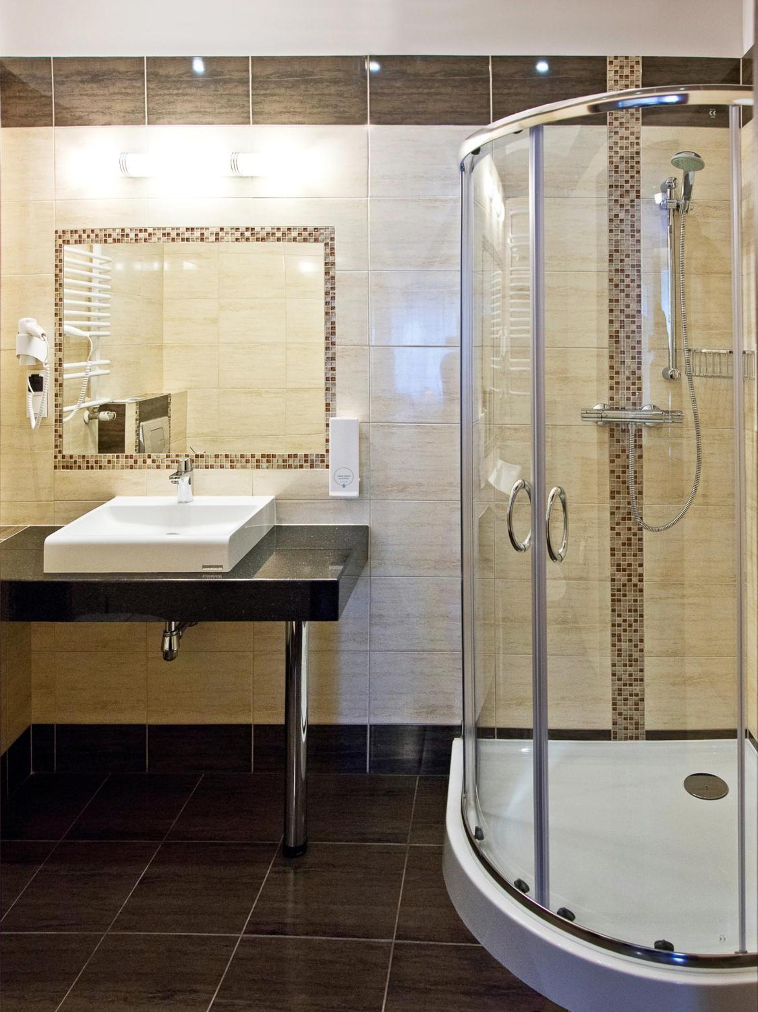 ניסה Hotel Fryderyk מראה חיצוני תמונה