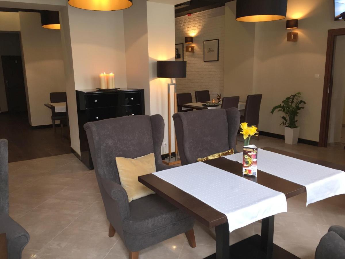 ניסה Hotel Fryderyk מראה חיצוני תמונה